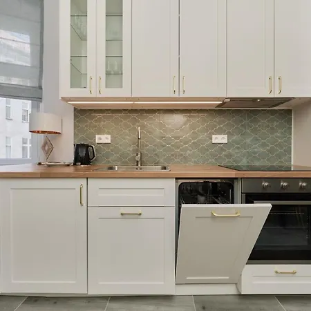 Elegant Swiety Marcin By Renters