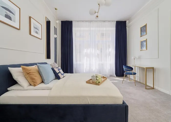 Elegant Swiety Marcin By Renters