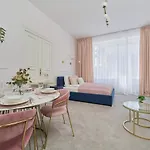 Elegant Swiety Marcin By Renters アパート ポズナン