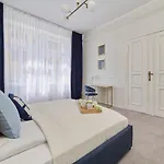 Elegant Swiety Marcin By Renters * ポズナン