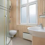 Elegant Swiety Marcin By Renters