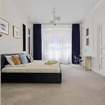 Elegant Swiety Marcin By Renters ポズナン