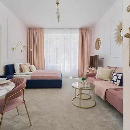 Apartment Elegant Swiety Marcin By Renters