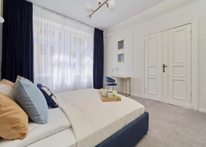 Elegant Swiety Marcin By Renters * פוזנן