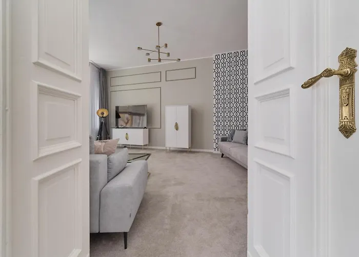 Elegant Swiety Marcin By Renters * פוזנן