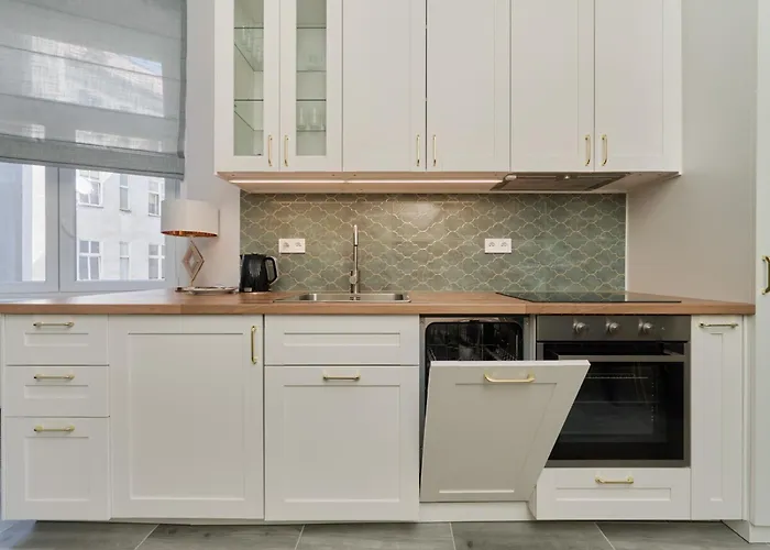 Elegant Swiety Marcin By Renters